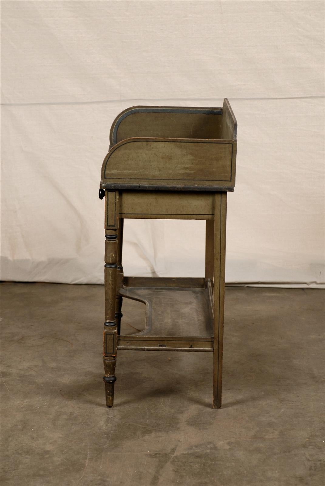 Early 19th Century Painted Wash Stand 3