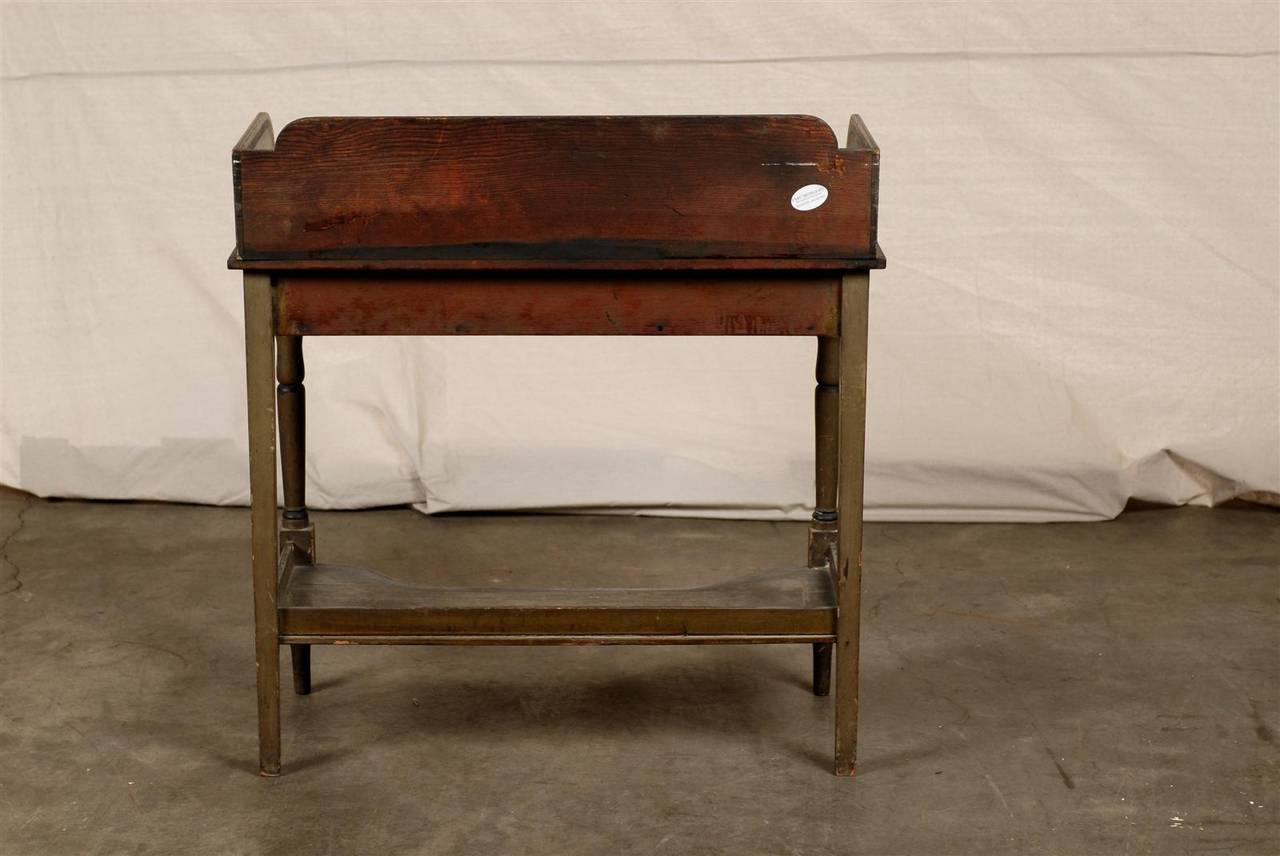 Early 19th Century Painted Wash Stand 5