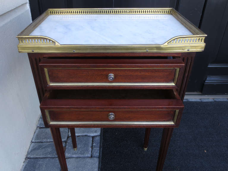 Pair of 20th Century French Marble Top Bedside Tables In Good Condition In Atlanta, GA