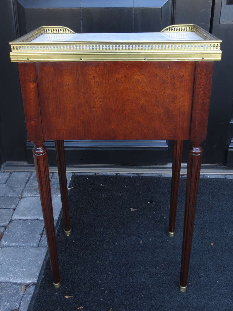 Pair of 20th Century French Marble Top Bedside Tables 3