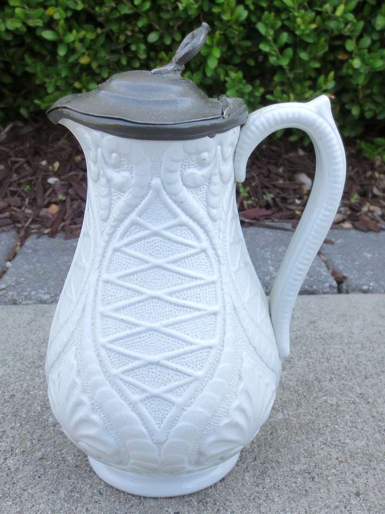 19th Century English Saltglaze Pitchers and Teapots In Excellent Condition In Atlanta, GA