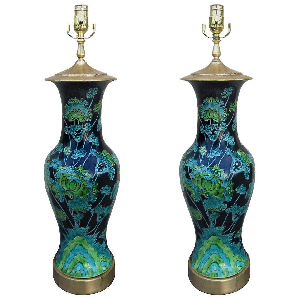 Pair of Mid Century Chinoiserie Porcelain Lamps on Custom Giltwood Bases