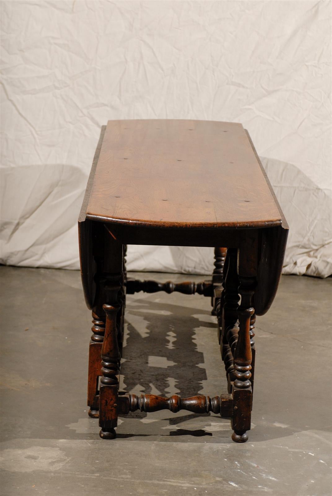 20th Century Large Old Gateleg Table 6