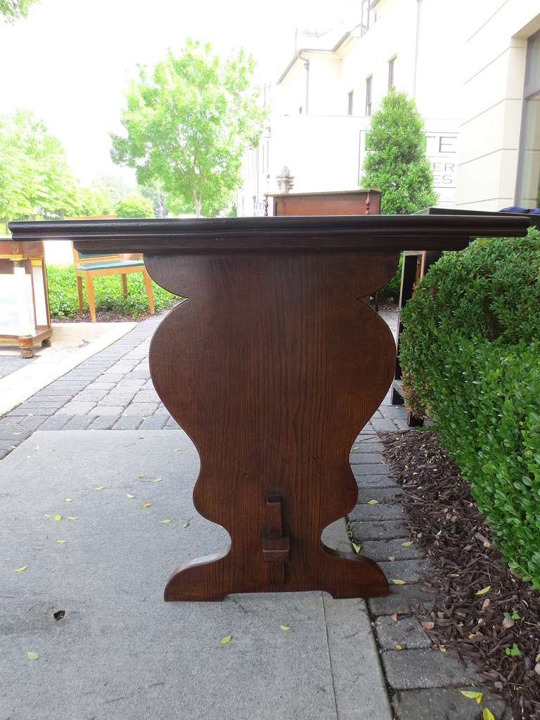 Turn of the Century Oak Trestle Table In Good Condition For Sale In Atlanta, GA
