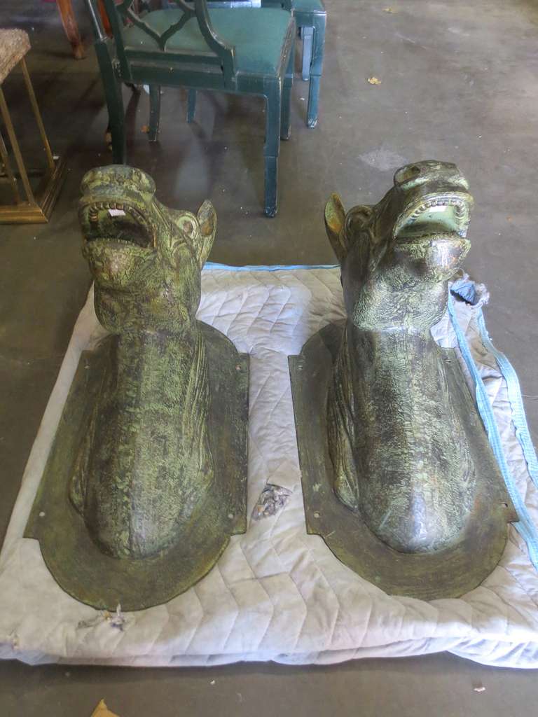 Pair of 20th Century Modern Patinated Metal Horse Heads 1