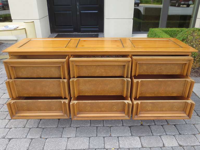 Circa 1970s American Triple Dresser by Metz, Contemporary 1