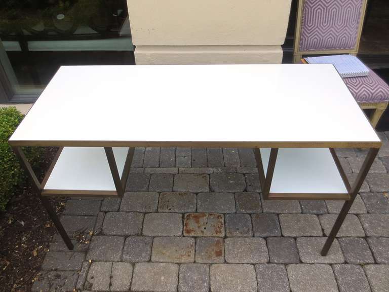Mid-Century Writing Desk in the Style of Paul McCobb In Good Condition In Atlanta, GA