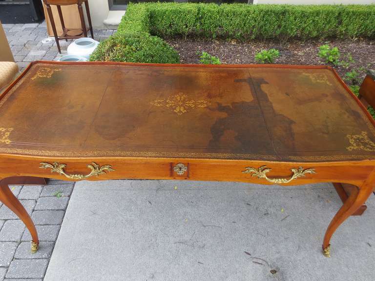 19th Century French Leather Top Bureau Plat Desk In Good Condition In Atlanta, GA