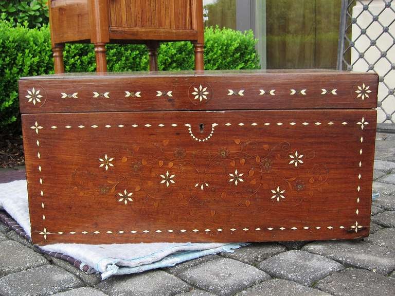 19thc Anglo Style Inlaid Trunk In Good Condition In Atlanta, GA