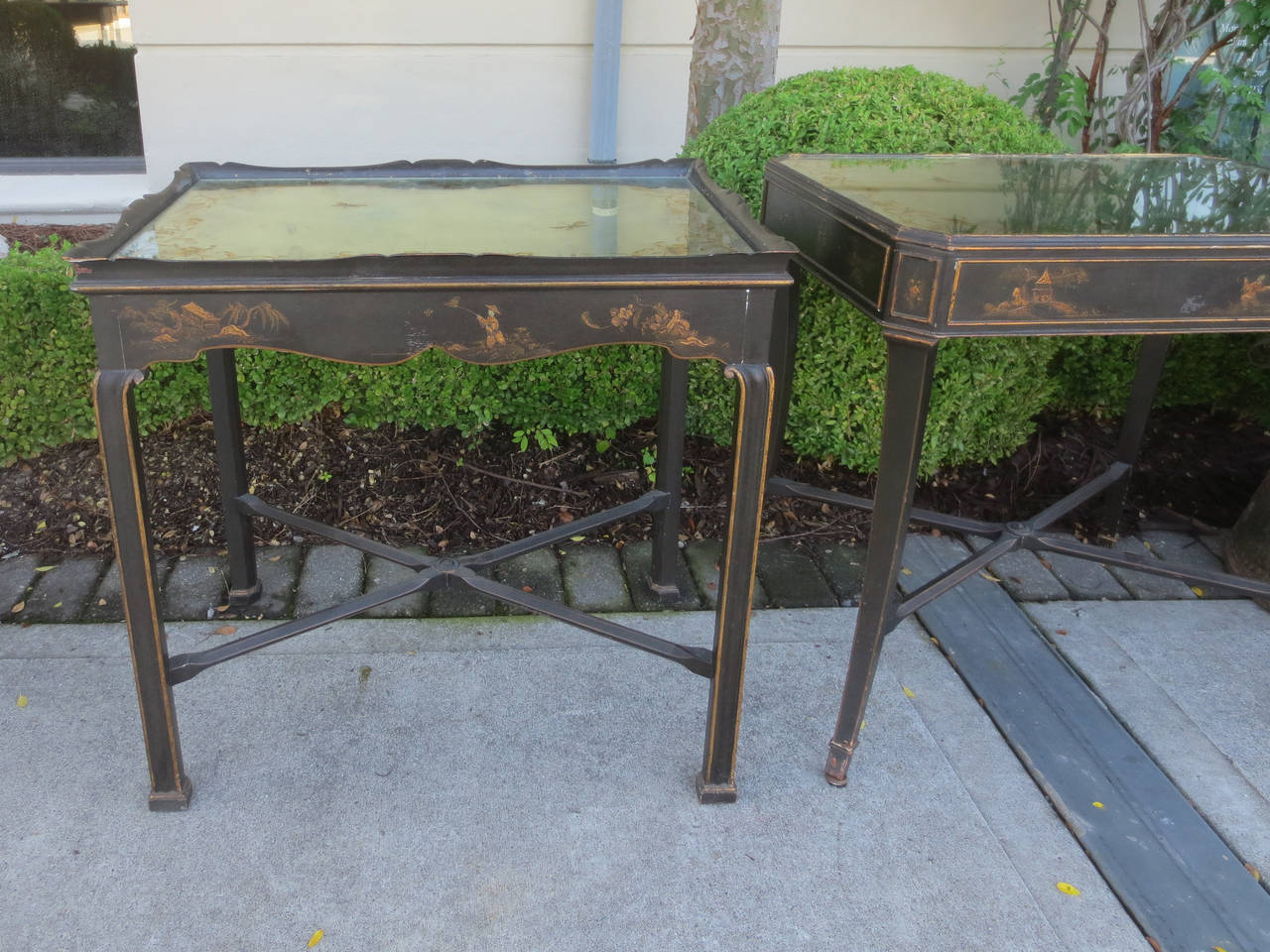 PAIR OF 20thC ENGLOMISE TOP CHINOISERIE SIDE TABLES , c.1920-1930