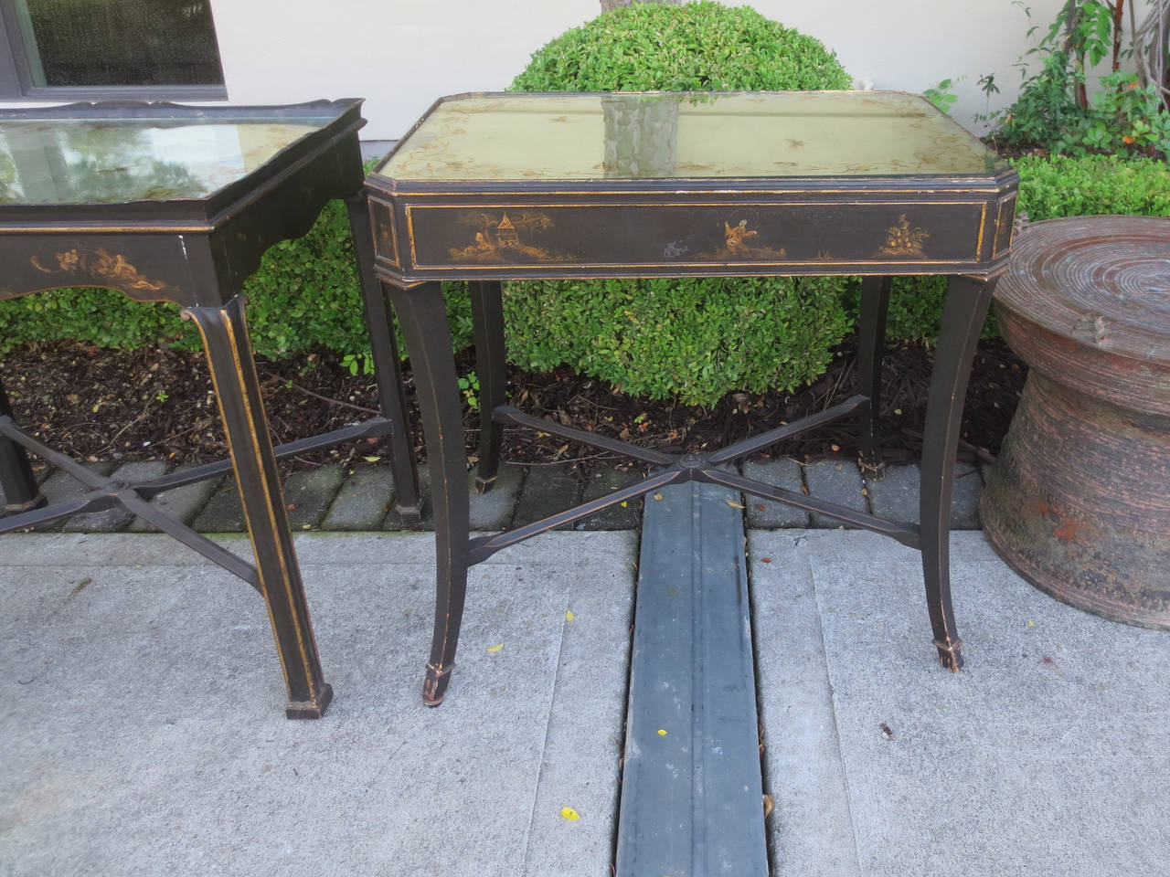 Chinoiserie PAIR OF 20thC ENGLOMISE TOP CHINOISERIE SIDE TABLES