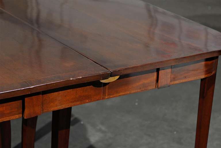 19th Century George III, Inlaid Mahogany Extension Dining Table with Five Leaves 5
