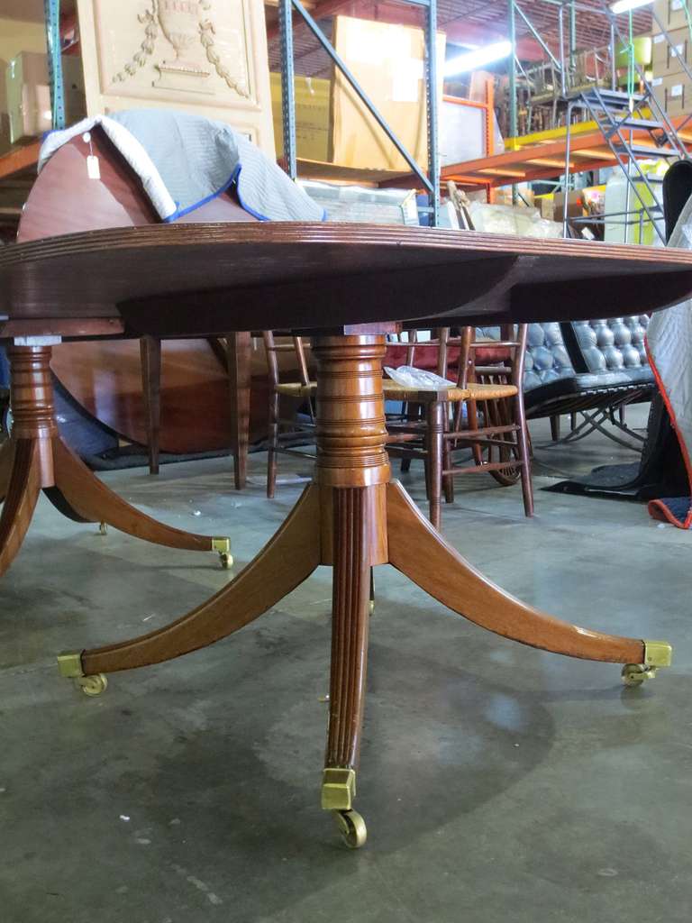 19th Century English Mahogany Double Pedestal Dining Table In Good Condition In Atlanta, GA