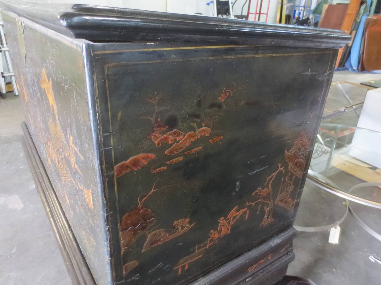 18th/19th Century Chinoiserie Trunk on Stand 6