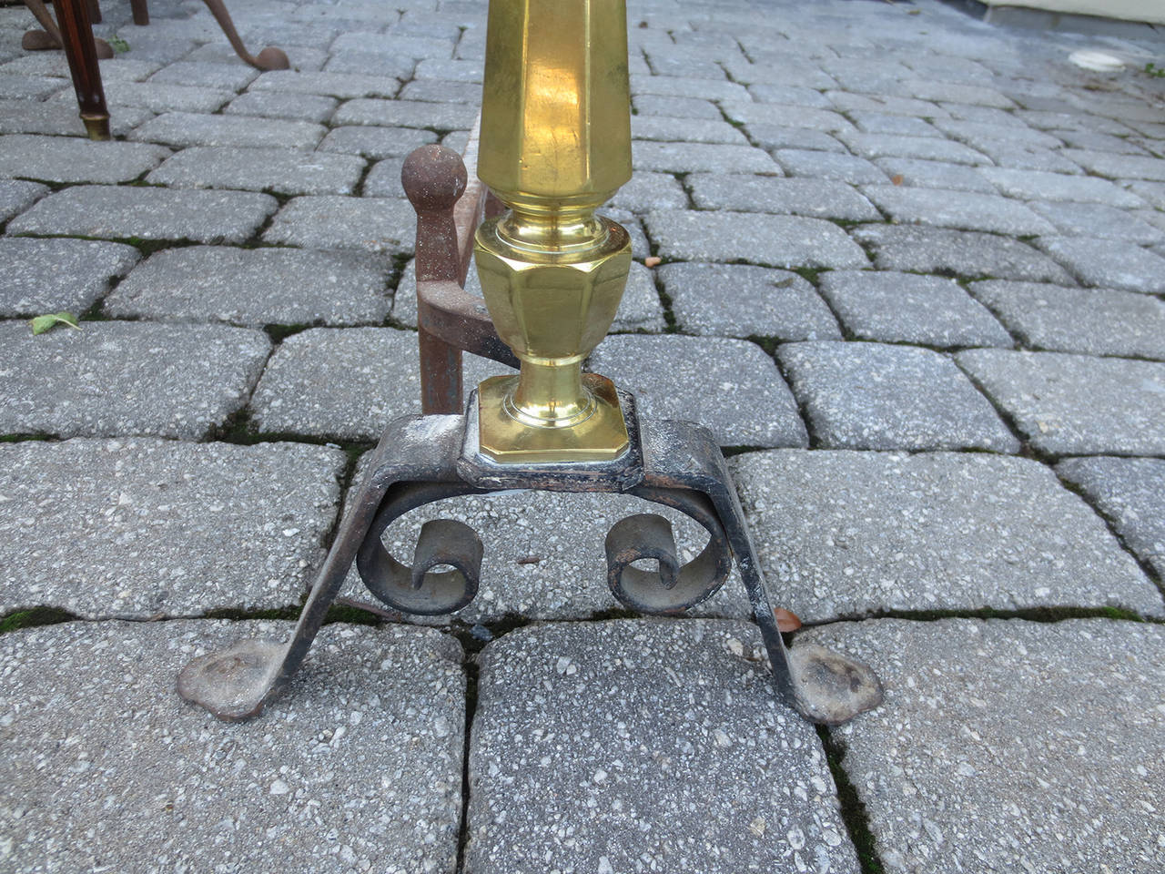 Late 19th Century or Early 20th Century Brass and Iron Andirons In Good Condition In Atlanta, GA