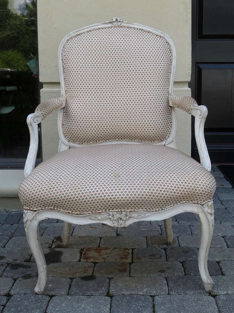 Pair of 19th century Louis XV painted fauteuils a la Reine.