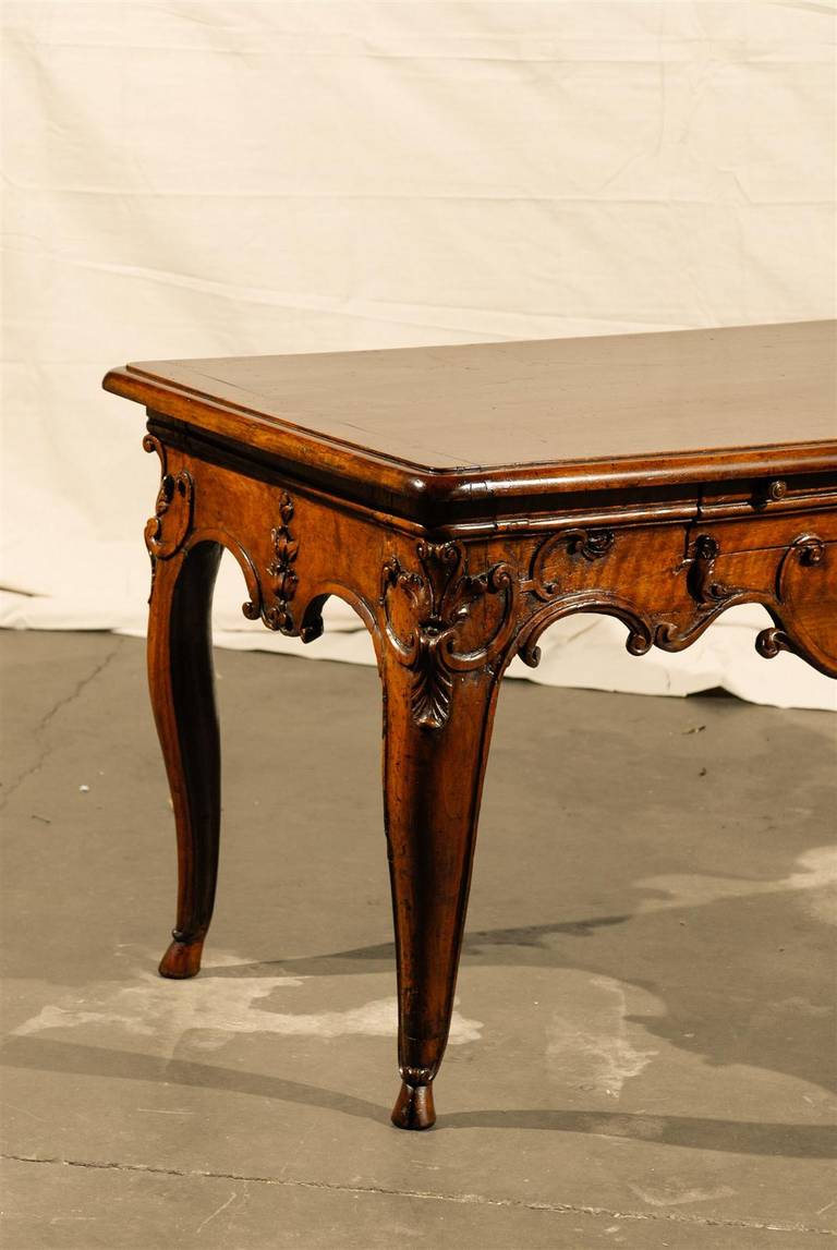 Régence Finely Carved 18th/19th Century French Regence Fruitwood Console Table For Sale