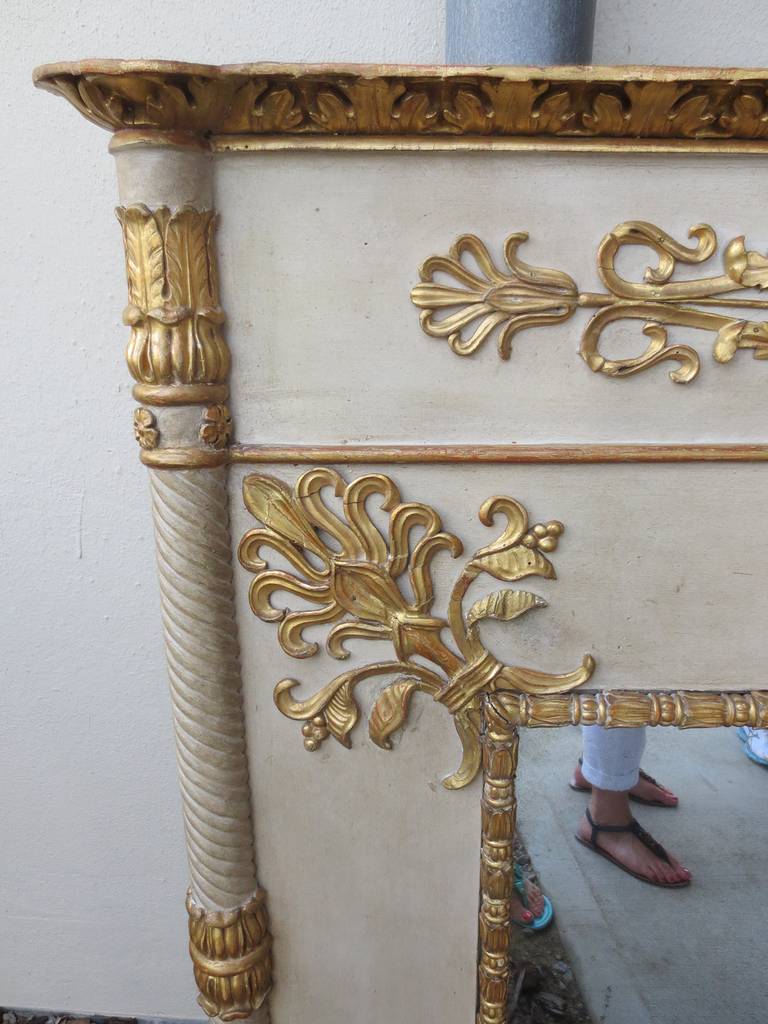 Hand-Painted Very Elegant 19th Century Regency Painted & Gilt Mirror For Sale