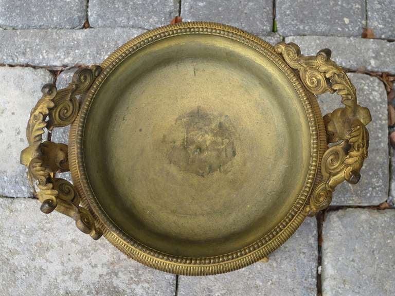 Pair Of 19thc French Marble & Bronze Coupes In Good Condition For Sale In Atlanta, GA