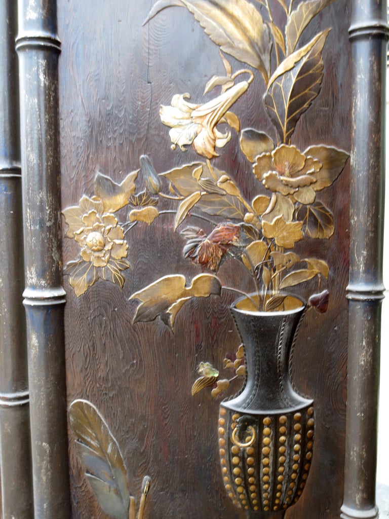 18th-19th Century Carved & Gilded Four-Panel Screen Edged in Faux Bamboo In Good Condition In Atlanta, GA