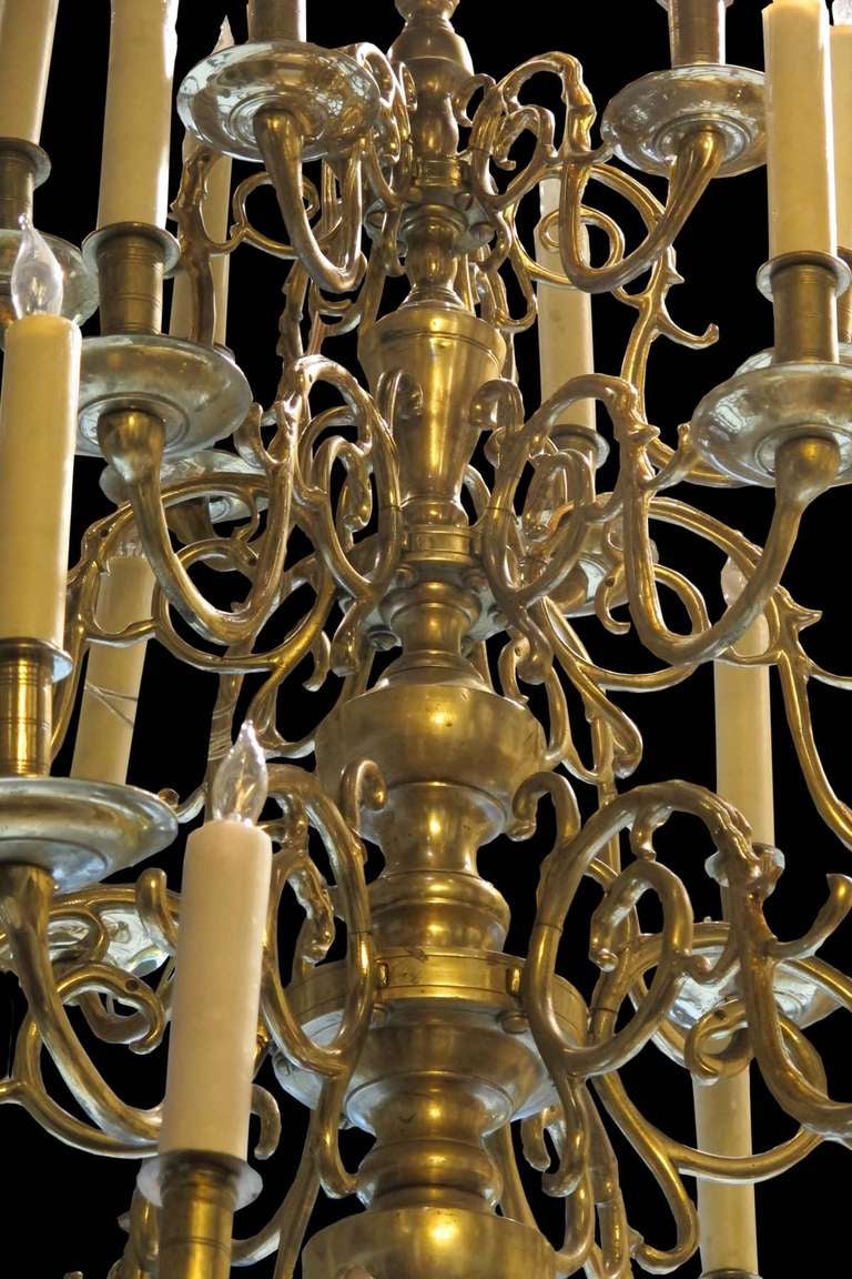 Georgian Style Brass Chandelier, circa 1870 In Excellent Condition For Sale In New York, NY