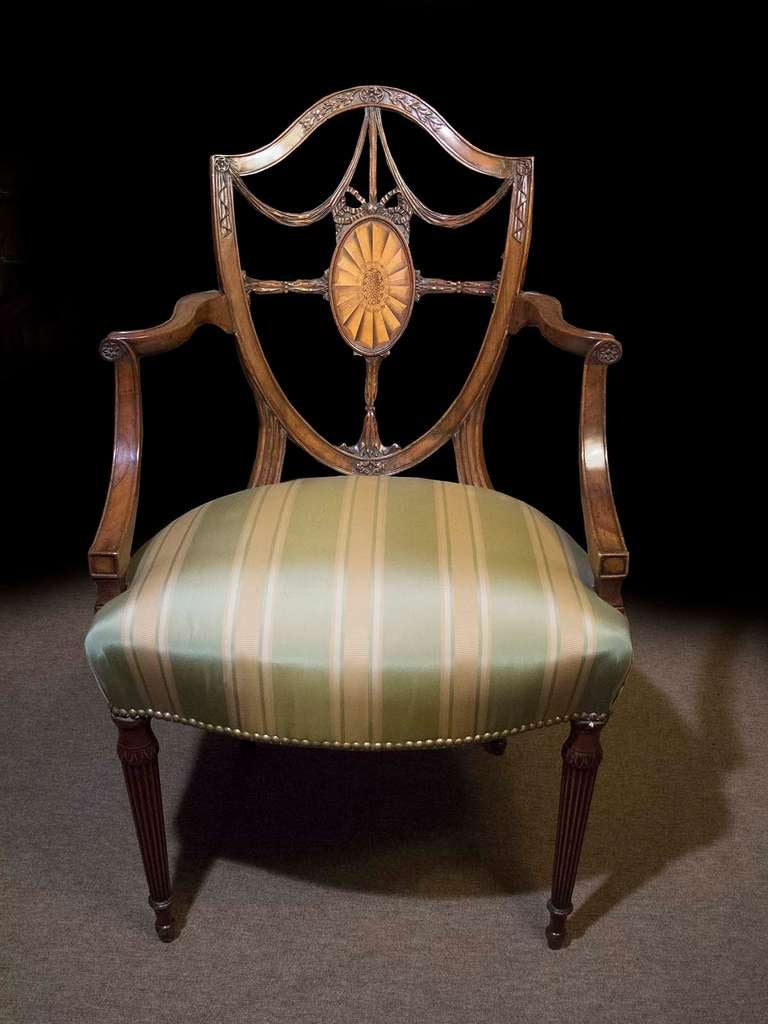 Pair George III Mahogany Armchairs circa 1790 In Excellent Condition In New York, NY