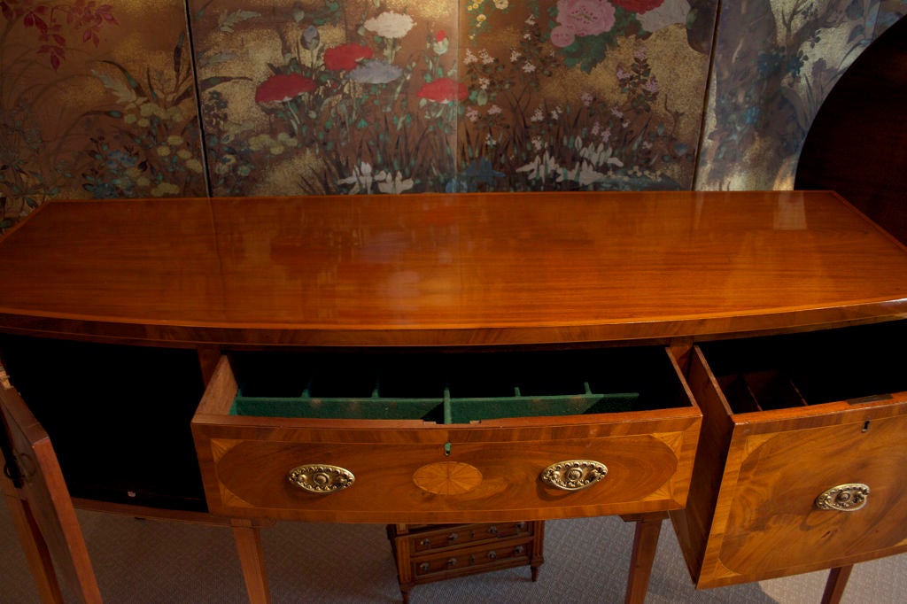 George III Bow Fronted and Inlaid Mahogany Sideboard, English, circa 1785 For Sale 3