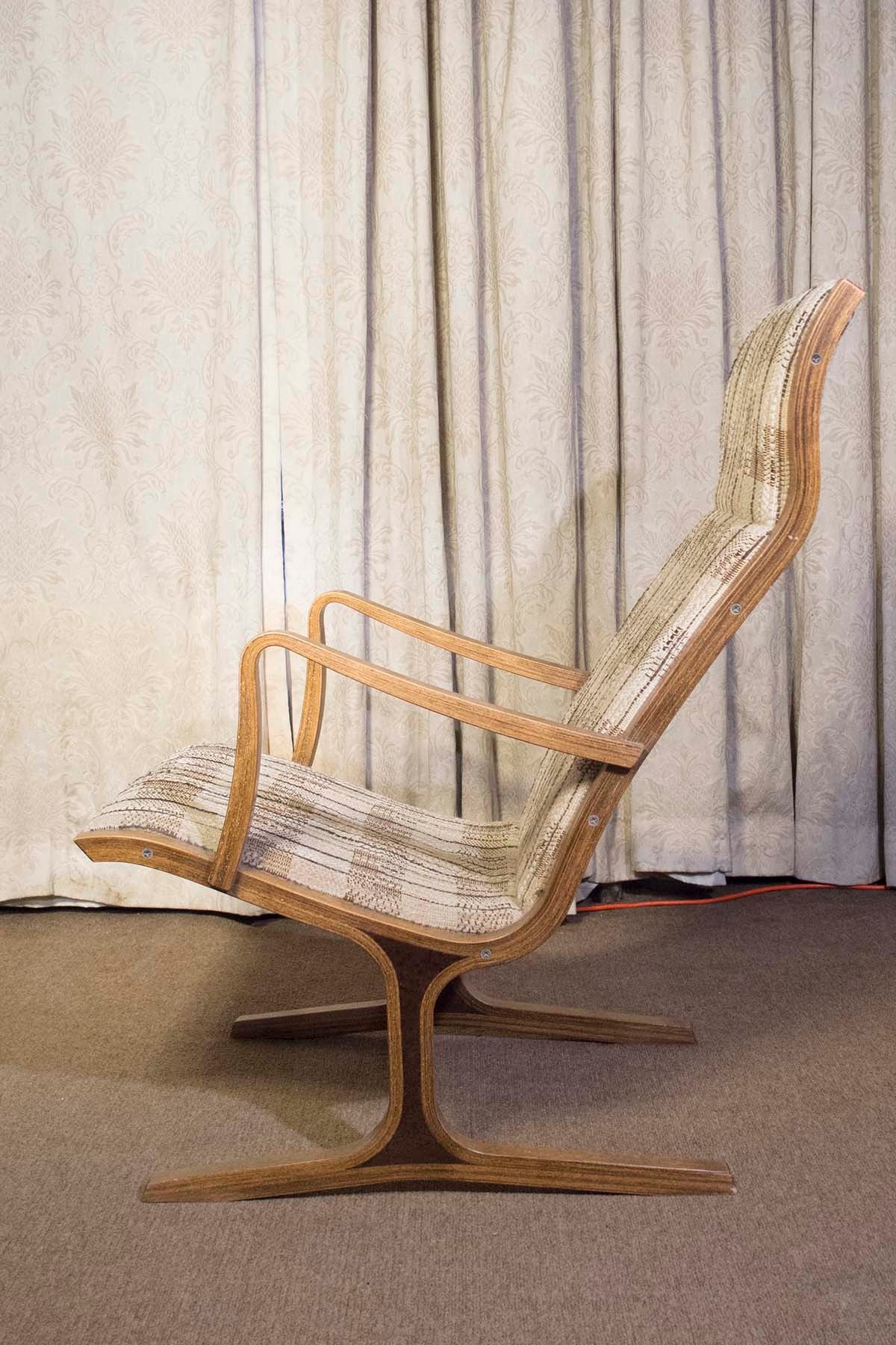 Modern Two Mid-Century “Heron” Chairs by Mitsumasa Sugasave for Tendo Mokko, circa 1970