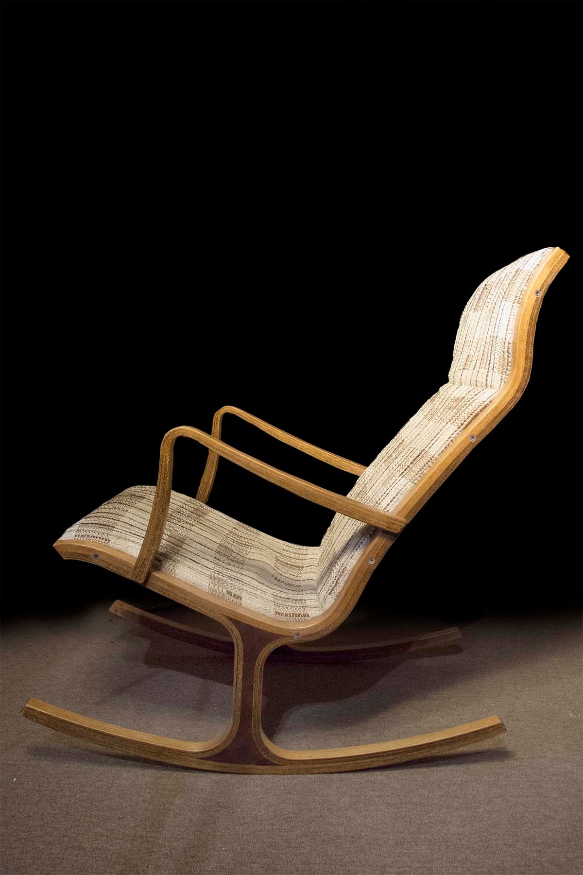 Japanese Two Mid-Century “Heron” Chairs by Mitsumasa Sugasave for Tendo Mokko, circa 1970