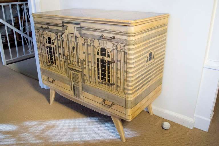 Fornasetti Style Commode, circa 1965 In Excellent Condition For Sale In New York, NY