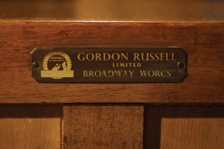 Pair Gordon Russell Booth Cabinets circa 1950 In Excellent Condition In New York, NY