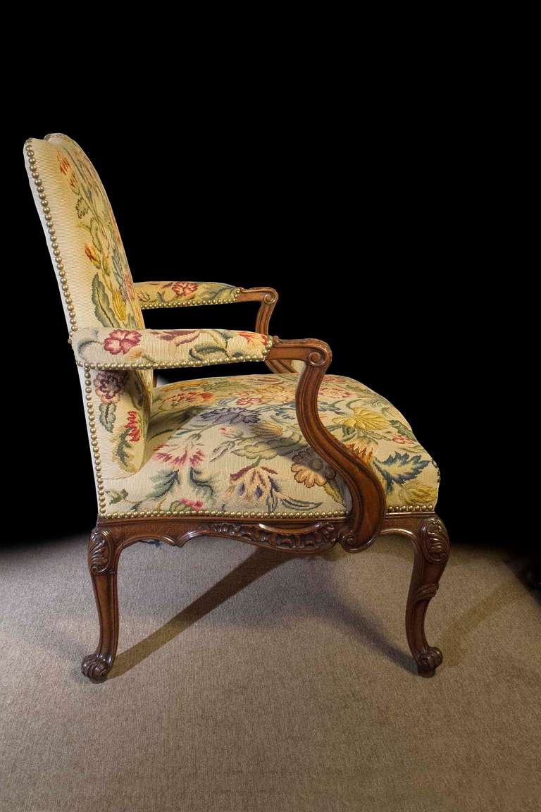 Mid Georgian Mahogany Chippendale Style Arm Chair. 19th century 1