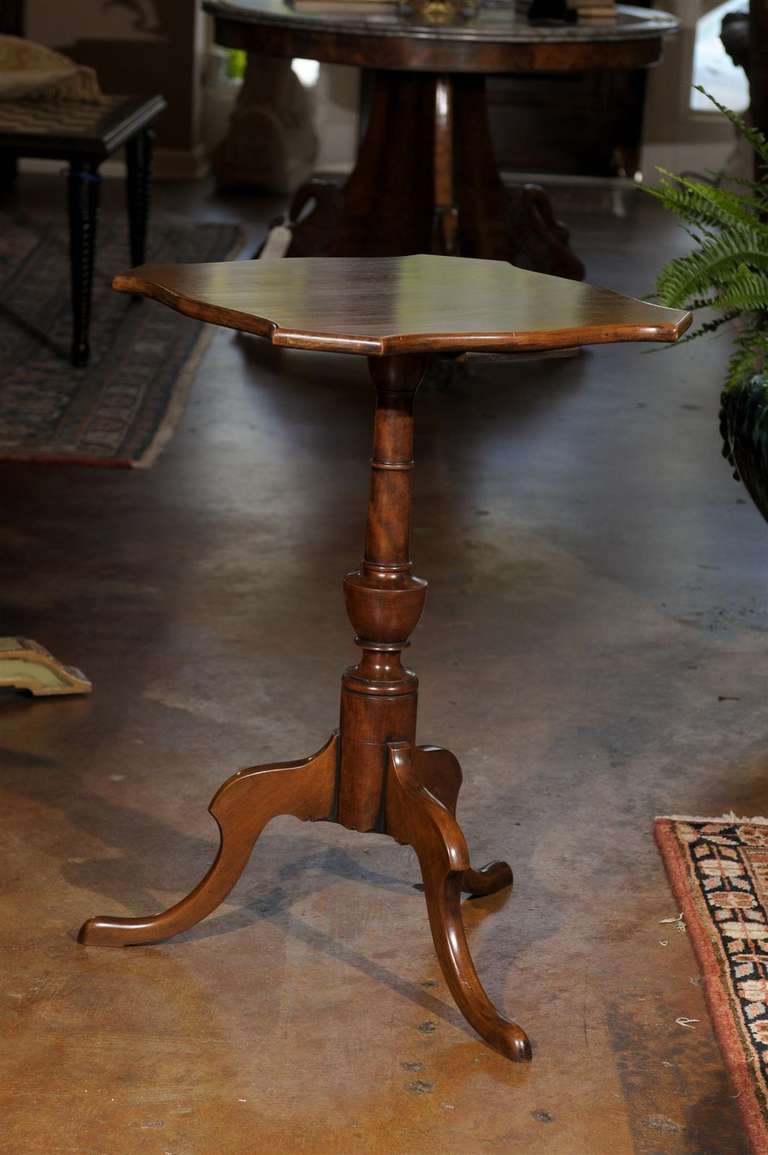 Coastal Massachusetts Mahogany Candlestick Table