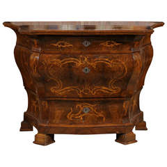 Continental Bombe Chest