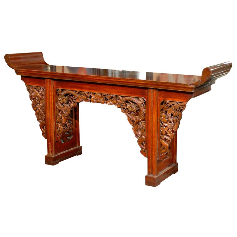 Early 19th Century Finely Carved Qing Dynasty Alter Table For Sale