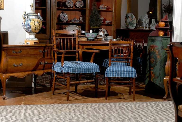 English Set of 8 Heirloom Dining Chairs