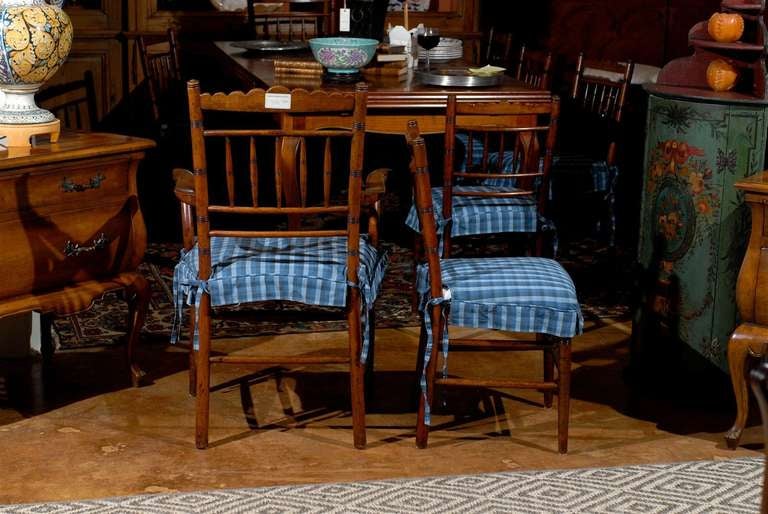 Set of 8 Heirloom Dining Chairs In Excellent Condition In Chamblee, GA