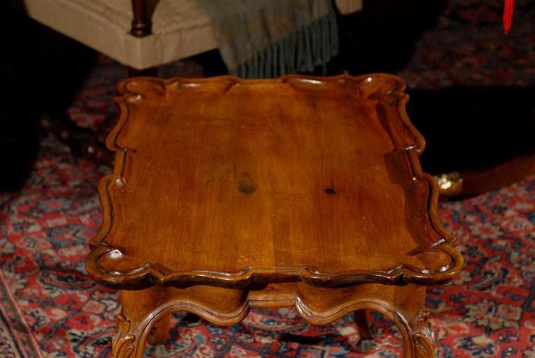 Tea Table In Excellent Condition For Sale In Chamblee, GA