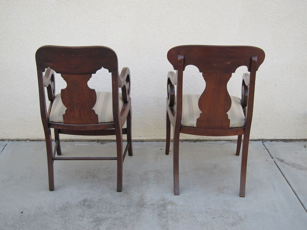 19th Century Exceptional Set of Eight Regency Classical Dining Arm Chairs For Sale