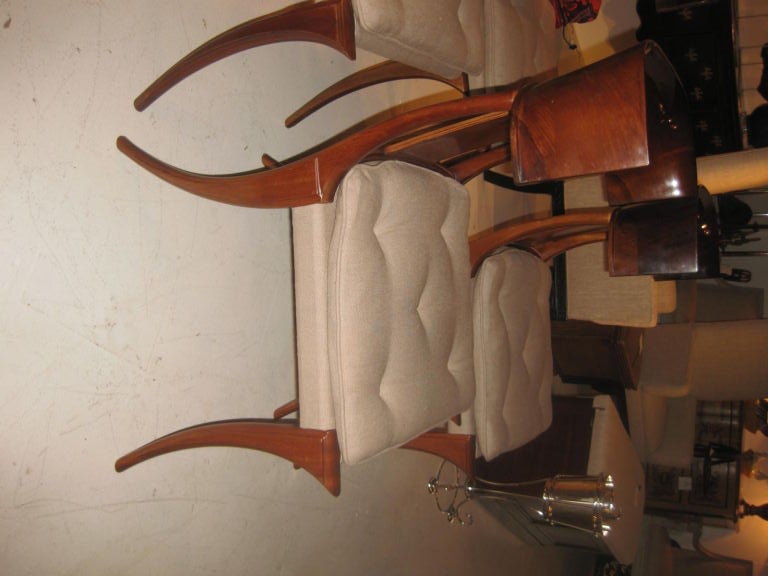 Set Of Four Klismos Chairs In Good Condition In Stamford, CT