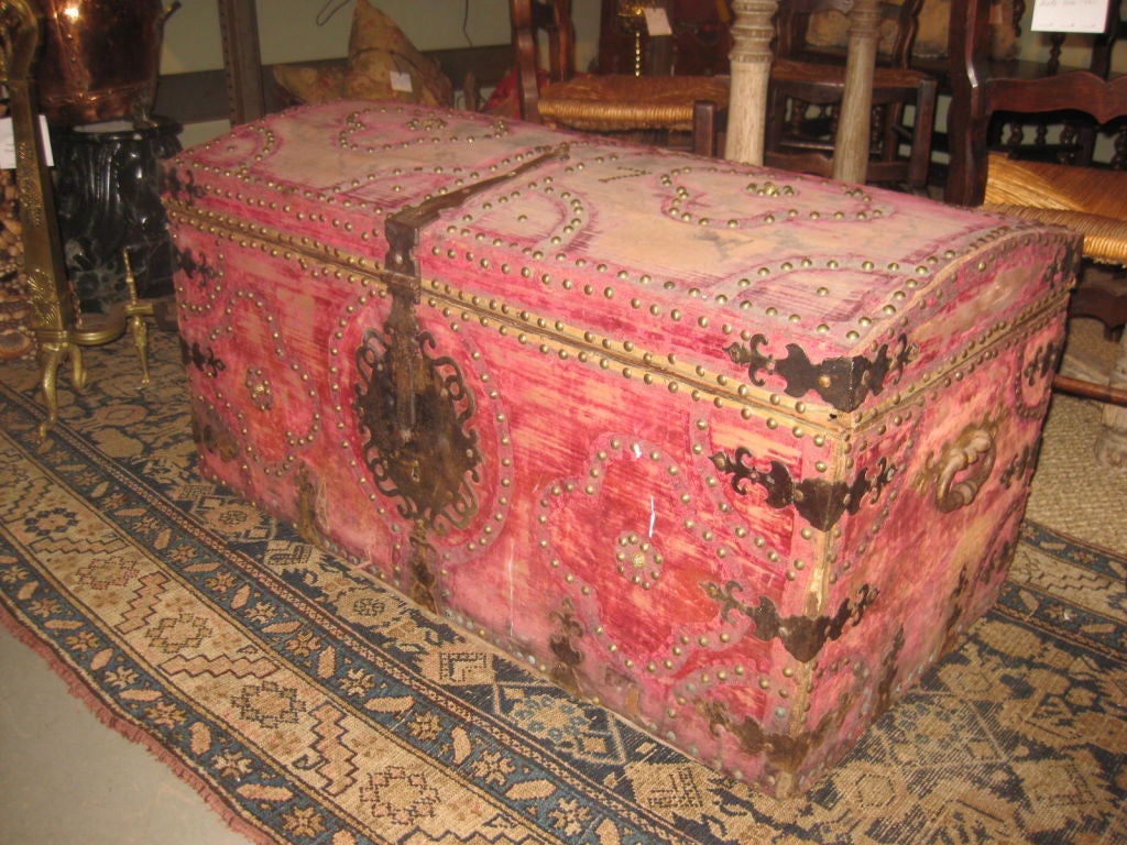 18th Century and Earlier Gorgeous Distressed 18th C Spanish velvet Trunk For Sale