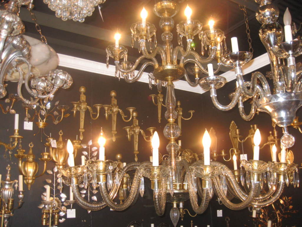 1930's French 22 Light Cut Crystal Chandelier In Good Condition For Sale In Stamford, CT
