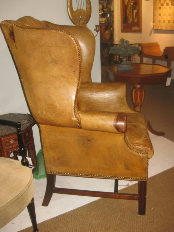 Antique Tufted Leather Wing Chair In Good Condition For Sale In Stamford, CT