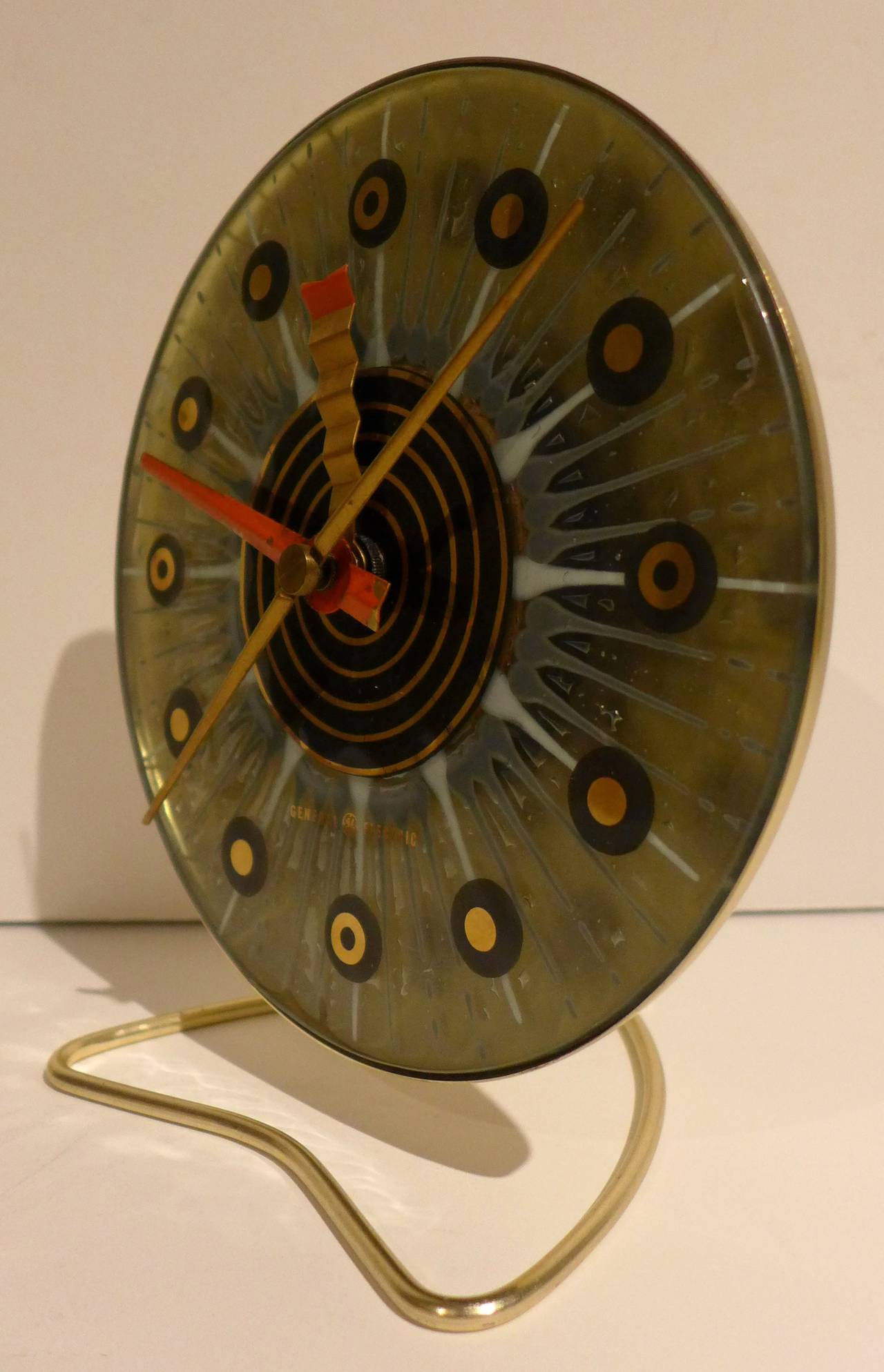 Higgins Clock for General Electric In Excellent Condition In New York, NY