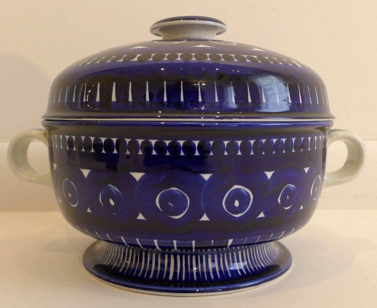 Large Tureen by Ulla Procope for Arabia