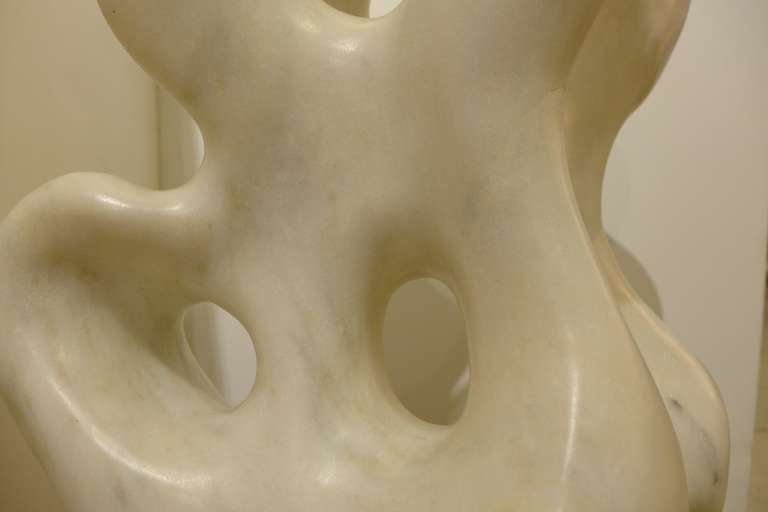 Biomorphic Marble Sculpture In Excellent Condition In New York, NY