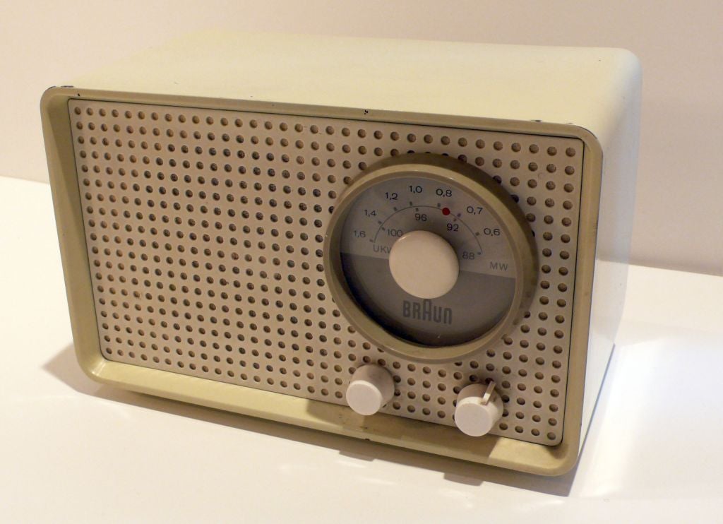 radio de material reciclado