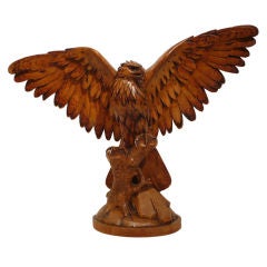 Aigle en bois sculpté de la Forêt Noire