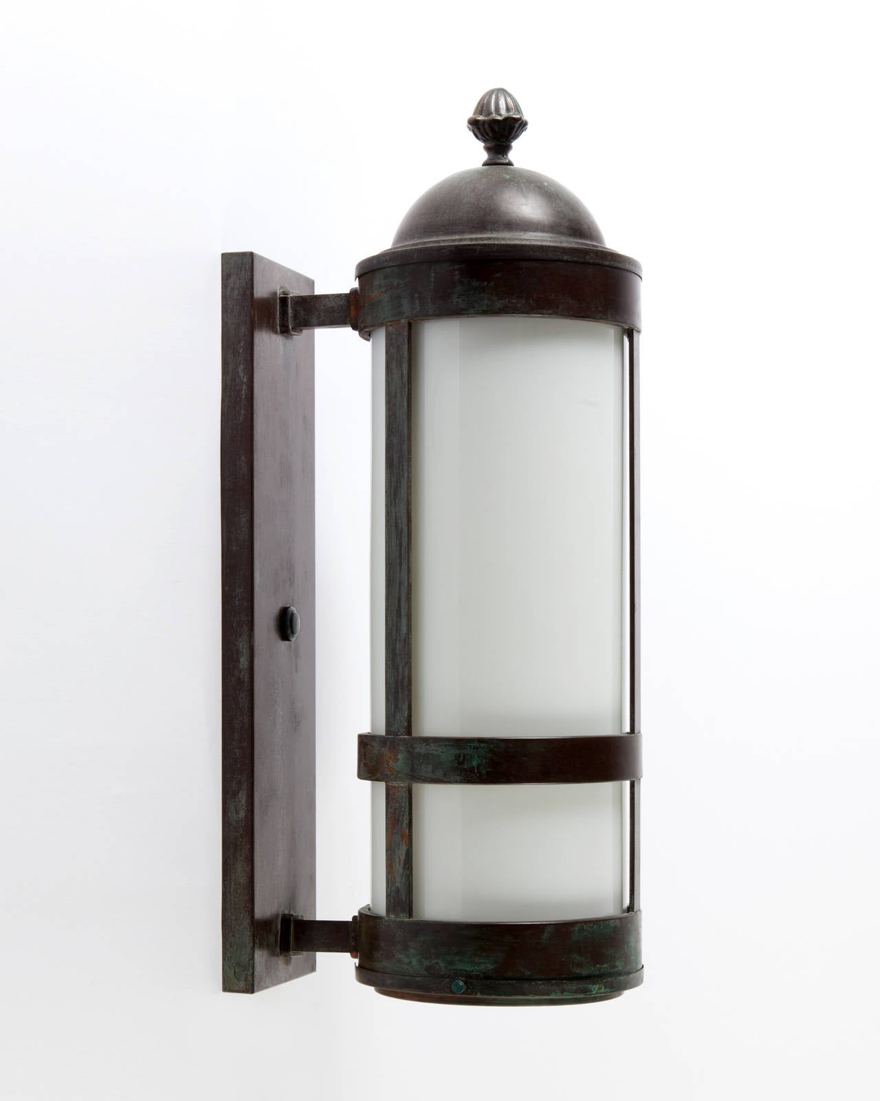 Pair of Cylindrical Wall Lanterns In Excellent Condition In New York, NY