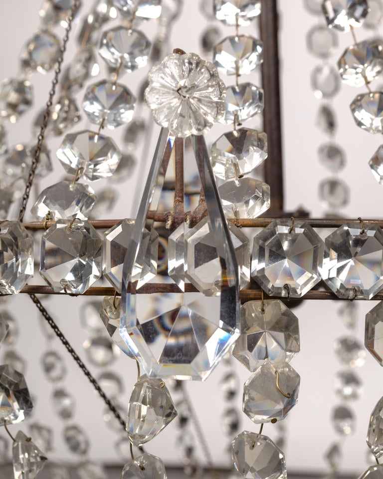 Mid-20th Century A beaded crystal chandelier